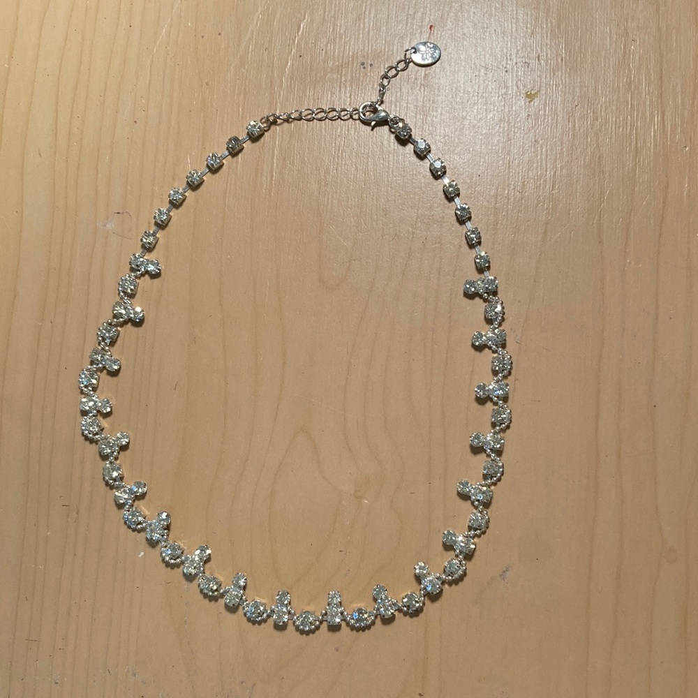 Elegant Silver and rhinestone Necklace